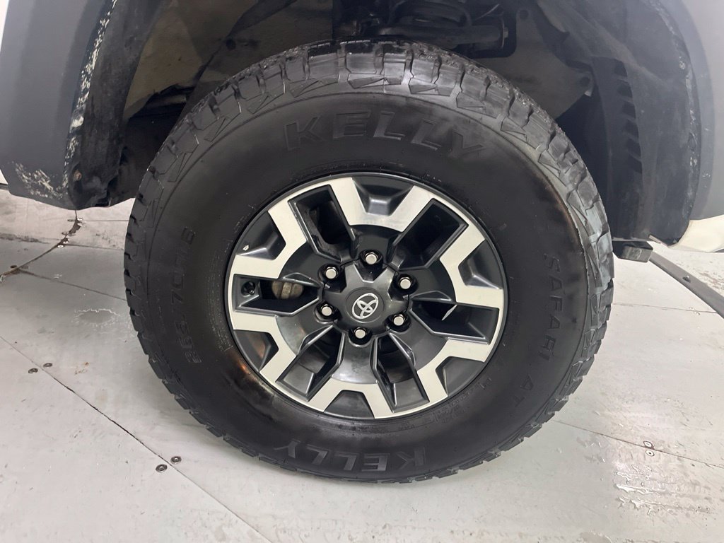 Used 2023 Toyota Tacoma TRD Off-Road AWD/4WD image 14