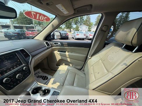 Used 2017 Jeep Grand Cherokee Overland w/ Jeep Active Safety Group AWD/4WD image 23