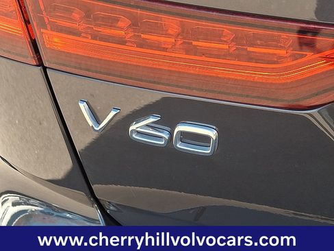 Certified 2025 Volvo V60 B5 Cross Country Plus image 30