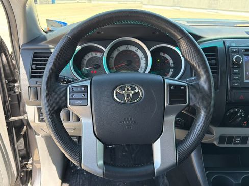 Used 2013 Toyota Tacoma 2WD Access Cab w/ Convenience Pkg image 17