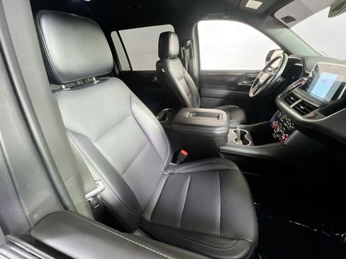 Used 2022 GMC Yukon XL SLE image 27