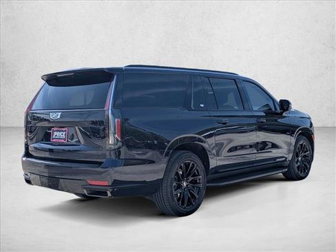 Used 2023 Cadillac Escalade ESV Sport Platinum w/ LPO, ONYX Package AWD/4WD image 5