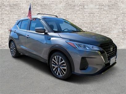 Used 2022 Nissan Kicks SV w/ Exterior Package
