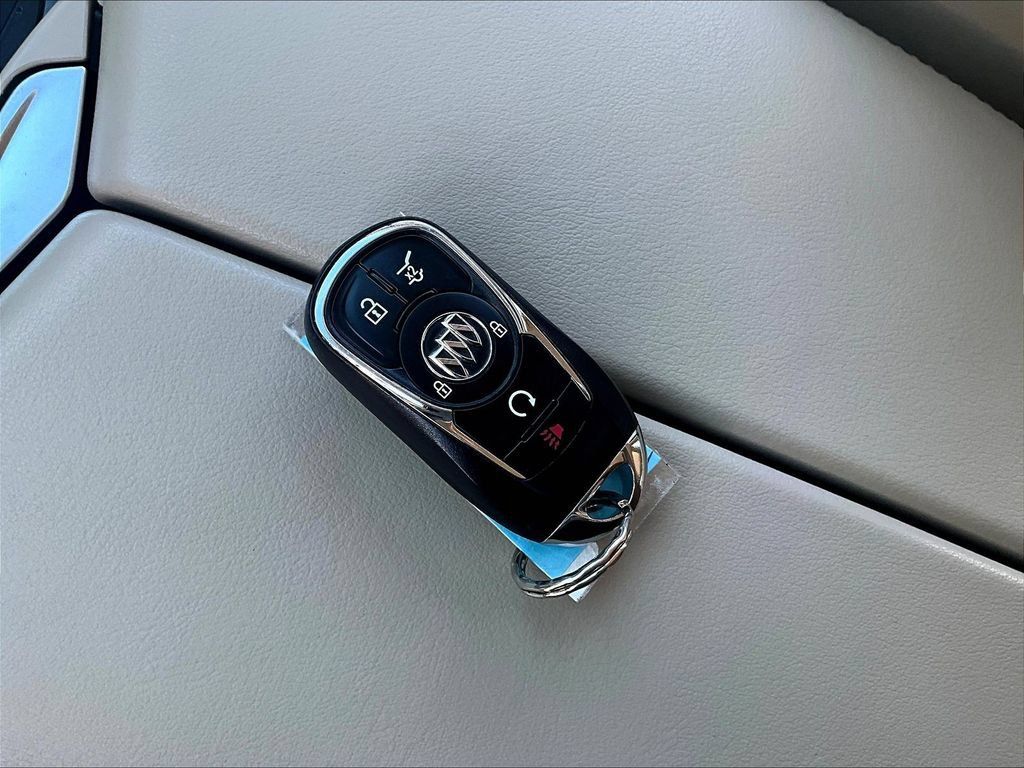 Used 2019 Buick Envision Essence AWD/4WD image 37