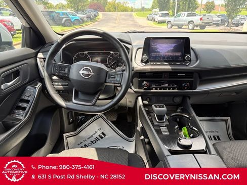 Certified 2025 Nissan Rogue SV AWD/4WD image 29