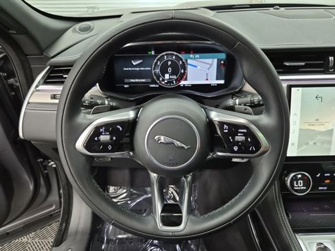 Used 2024 Jaguar F-PACE R-Dynamic S image 25
