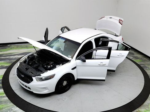 Used 2017 Ford Taurus Police Interceptor AWD image 34