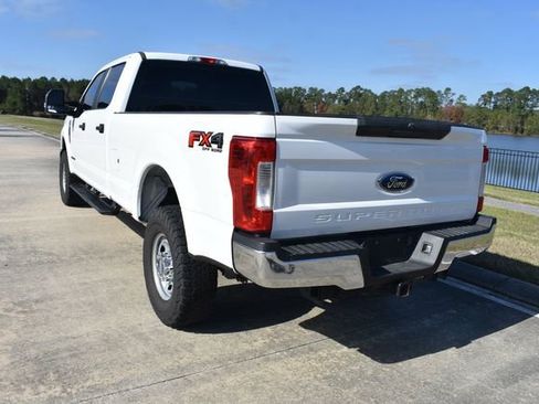 Used 2018 Ford F250 XL w/ Power Equipment Group image 8