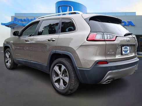 Used 2019 Jeep Cherokee Limited AWD/4WD image 4