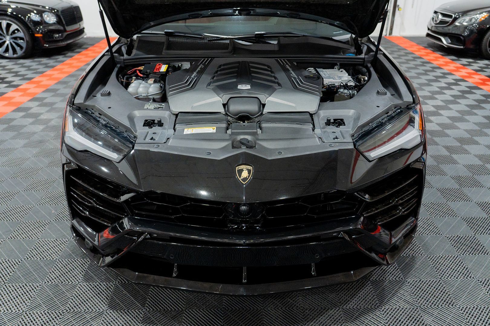 Used 2021 Lamborghini Urus AWD/4WD image 78