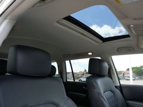 Used 2023 Nissan Armada Platinum w/ Captain's Chairs Package RWD image 25