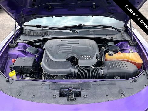 Used 2018 Dodge Charger SXT w/ Blacktop Package image 28