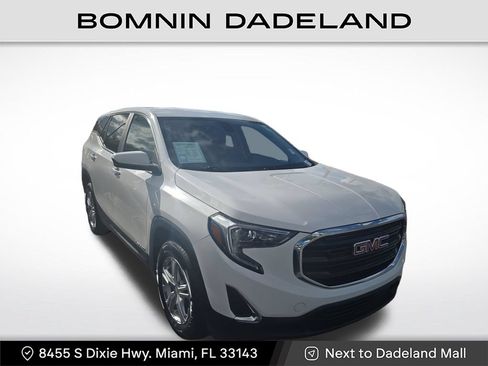 Used 2021 GMC Terrain SLE FWD image 2