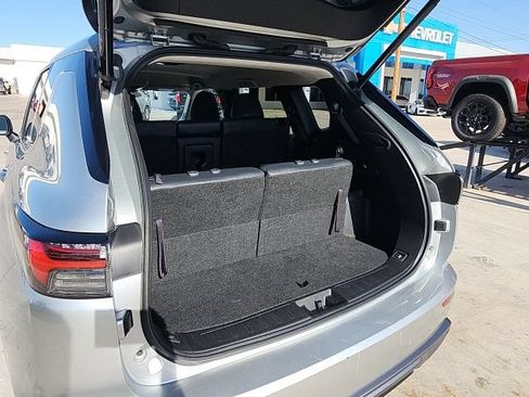 Used 2025 Mitsubishi Outlander SE AWD/4WD image 23