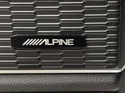 Used 2022 Jeep Grand Cherokee L Limited image 18