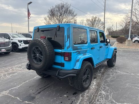 Used 2017 Jeep Wrangler Unlimited Sahara image 6