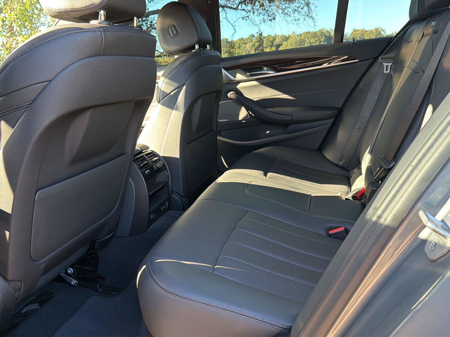 Used 2023 BMW 530i xDrive w/ M Sport Package AWD/4WD image 15