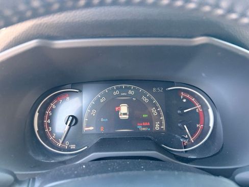 Used 2024 Toyota RAV4 XLE w/ Convenience Package FWD image 29