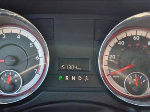 Used 2019 Dodge Grand Caravan SXT FWD image 15
