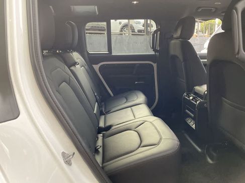 Used 2025 Land Rover Defender 110 S AWD/4WD image 17