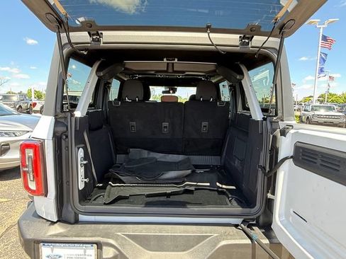 Certified 2023 Ford Bronco Outer Banks w/ Sasquatch Package AWD/4WD image 25