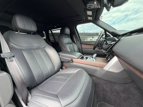 Used 2023 Land Rover Range Rover Long Wheelbase SE AWD/4WD image 9