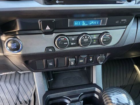 Used 2021 Toyota Tacoma TRD Sport image 23