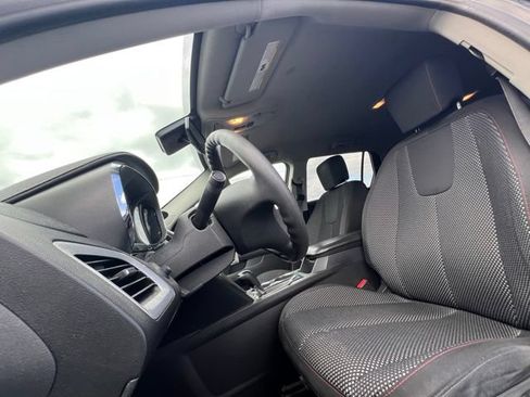 Used 2016 GMC Terrain SLE FWD image 18