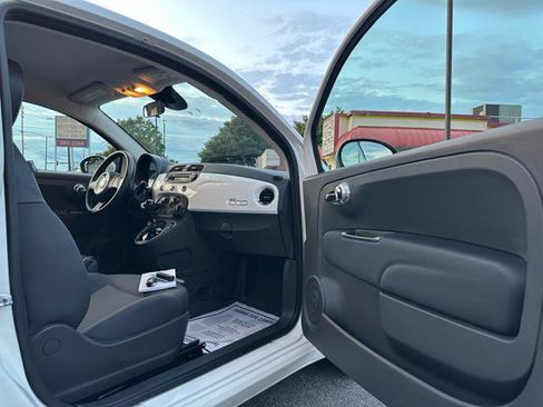 Used 2015 FIAT 500 Pop FWD image 16