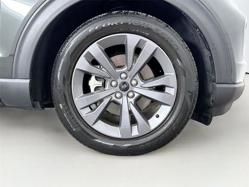 Used 2023 Ford Explorer XLT w/ Equipment Group 202A RWD image 39