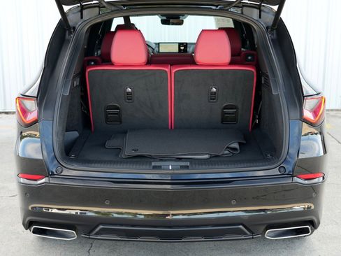 Used 2022 Acura MDX A-Spec image 10