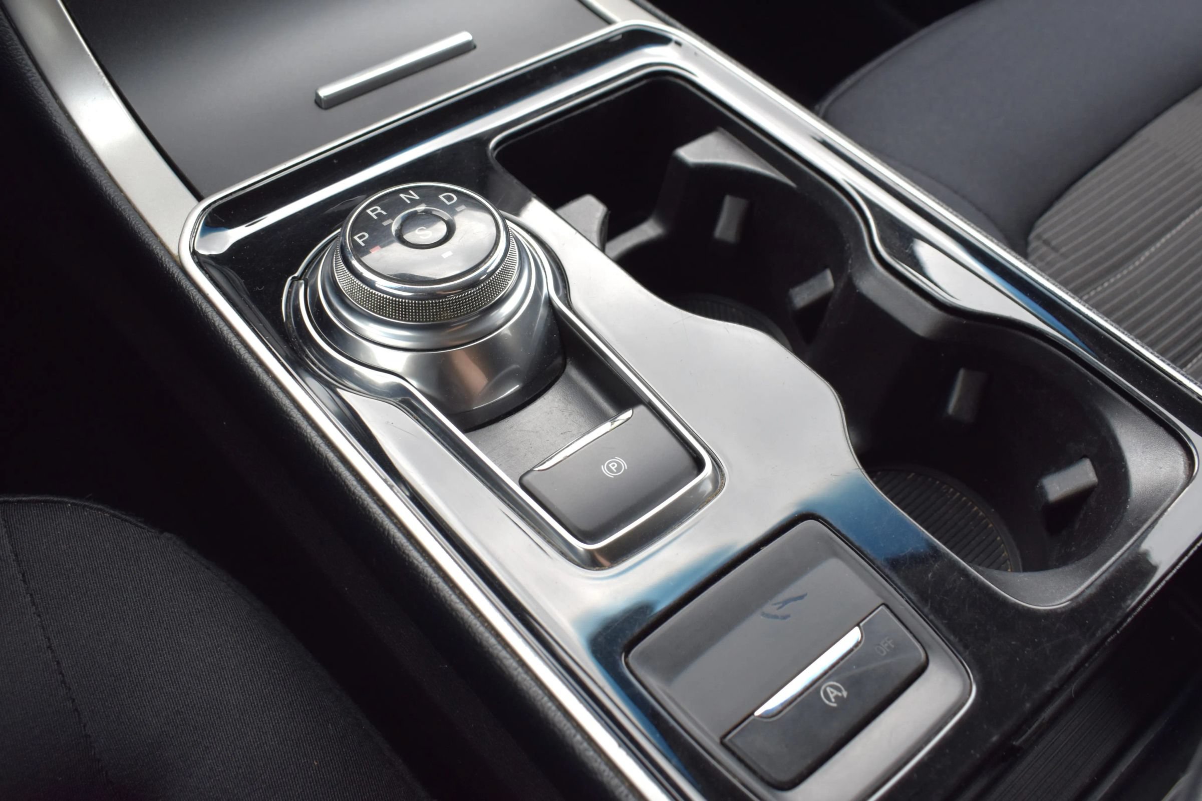 Used 2019 Ford Edge SEL FWD image 56