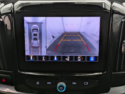 Used 2023 Chevrolet Traverse Premier w/ Redline Edition image 9