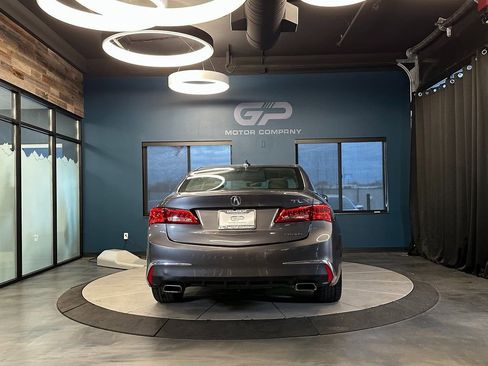 Used 2018 Acura TLX V6 SH-AWD w/ Technology Pkg image 4