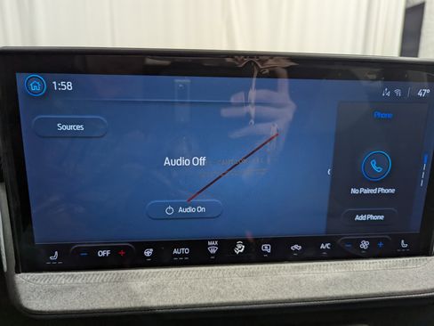 New 2025 Ford Maverick XLT w/ XLT Luxury Package image 18