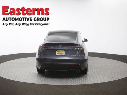 Used 2022 Tesla Model Y Long Range AWD/4WD image 31
