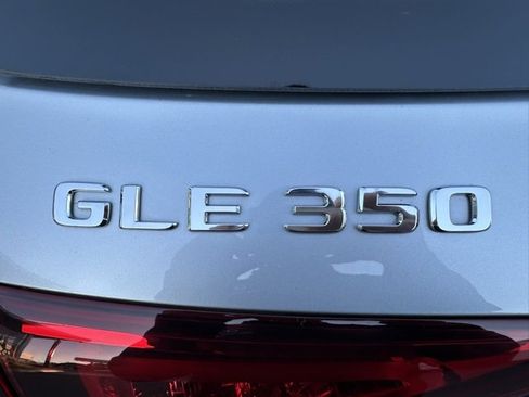 Certified 2022 Mercedes-Benz GLE 350 4MATIC w/ Premium Package image 9