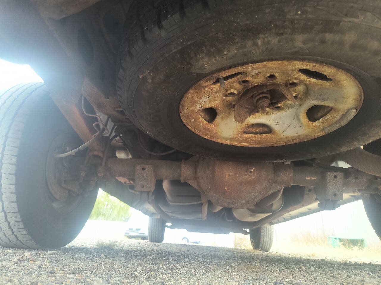 Used 2014 Chevrolet Express 2500 RWD image 17