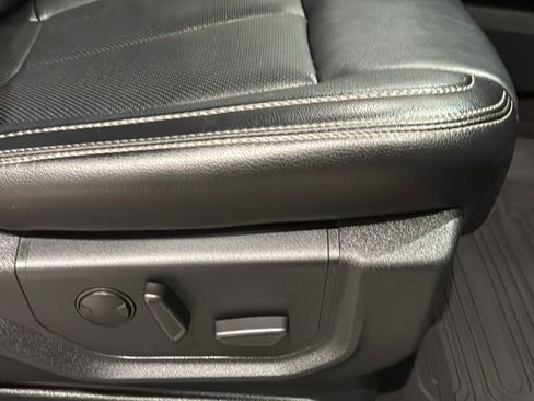 Used 2020 Ford F150 Lariat AWD/4WD image 14