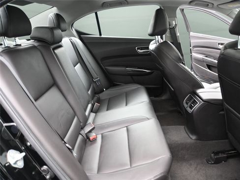 Used 2019 Acura TLX image 18