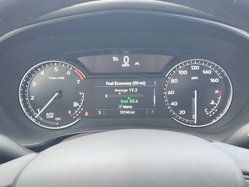 Used 2023 Cadillac XT4 Luxury w/ Cold Weather Package FWD image 7
