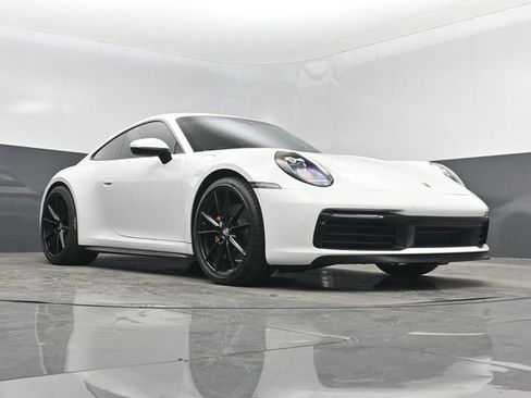 Used 2020 Porsche 911 Carrera 4S AWD/4WD image 32