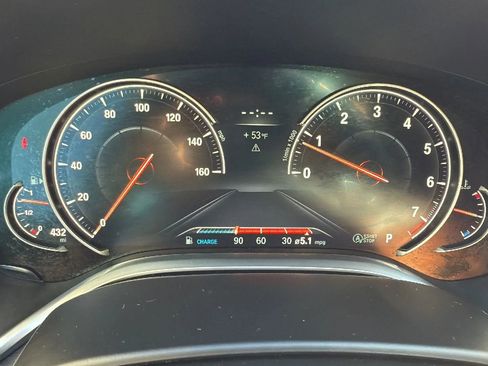 Used 2016 BMW 740i image 16