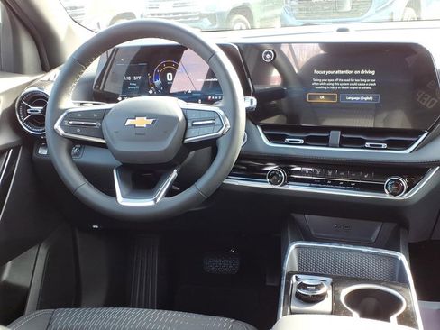 New 2026 Chevrolet Equinox LT image 7