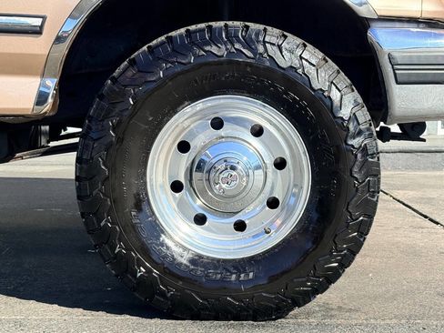 Used 1997 Ford F250 XLT image 13