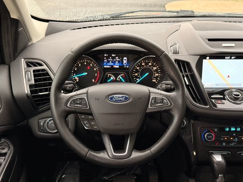 Used 2017 Ford Escape Titanium AWD/4WD image 28