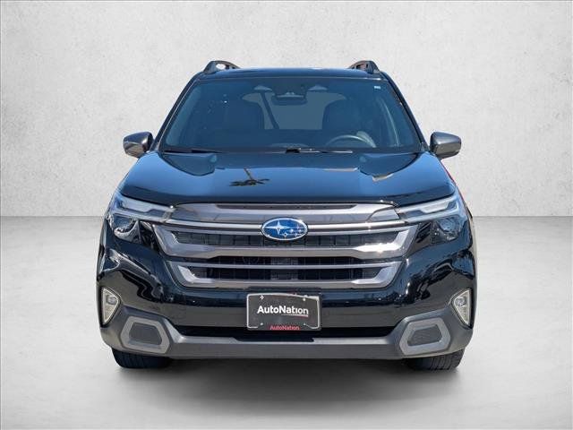 Used 2025 Subaru Forester Limited AWD/4WD image 2