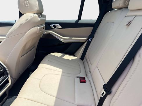 Used 2022 BMW X5 sDrive40i w/ Premium Package RWD image 18
