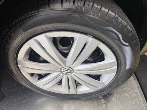 Used 2017 Volkswagen Jetta S image 23