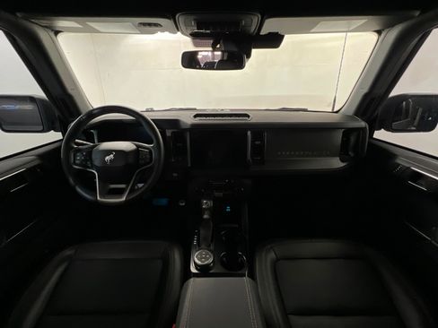 Used 2025 Ford Bronco Badlands AWD/4WD image 9